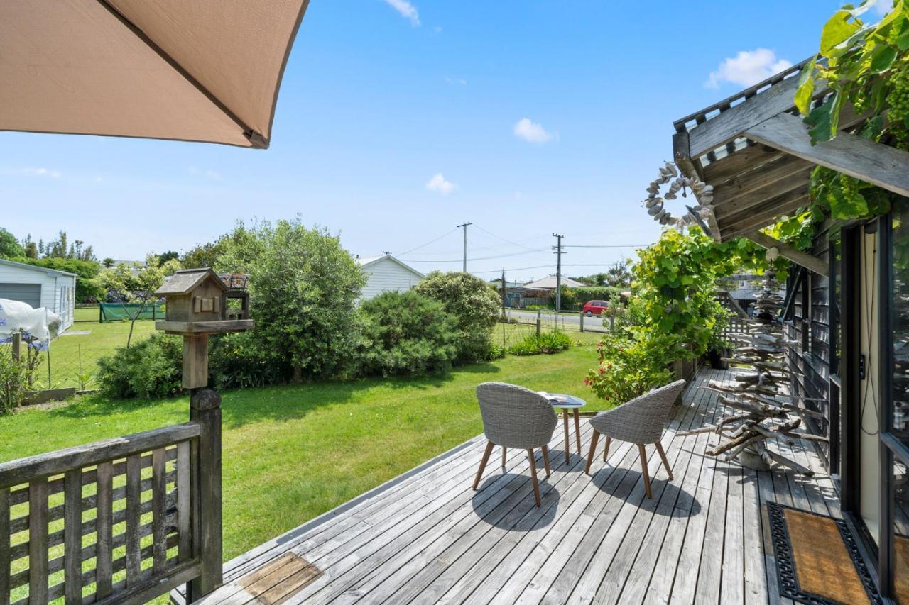 Waimea Cottage - Waikanae Holiday Home Esterno foto