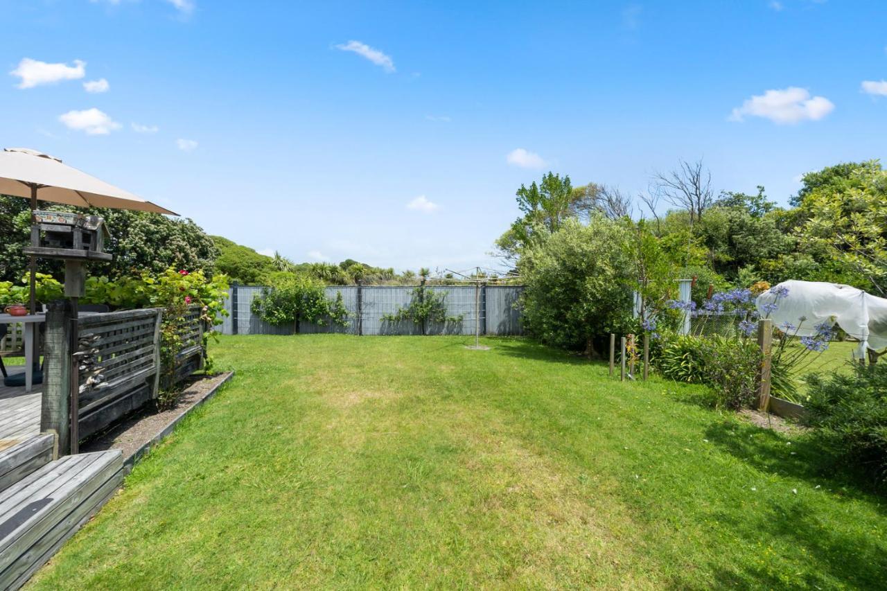 Waimea Cottage - Waikanae Holiday Home Esterno foto